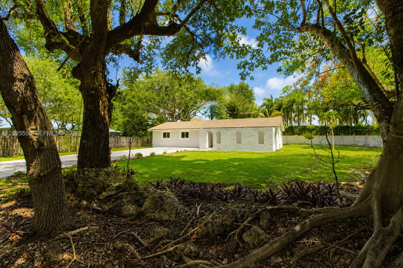 9421 SW 150th St, Miami FL 33176