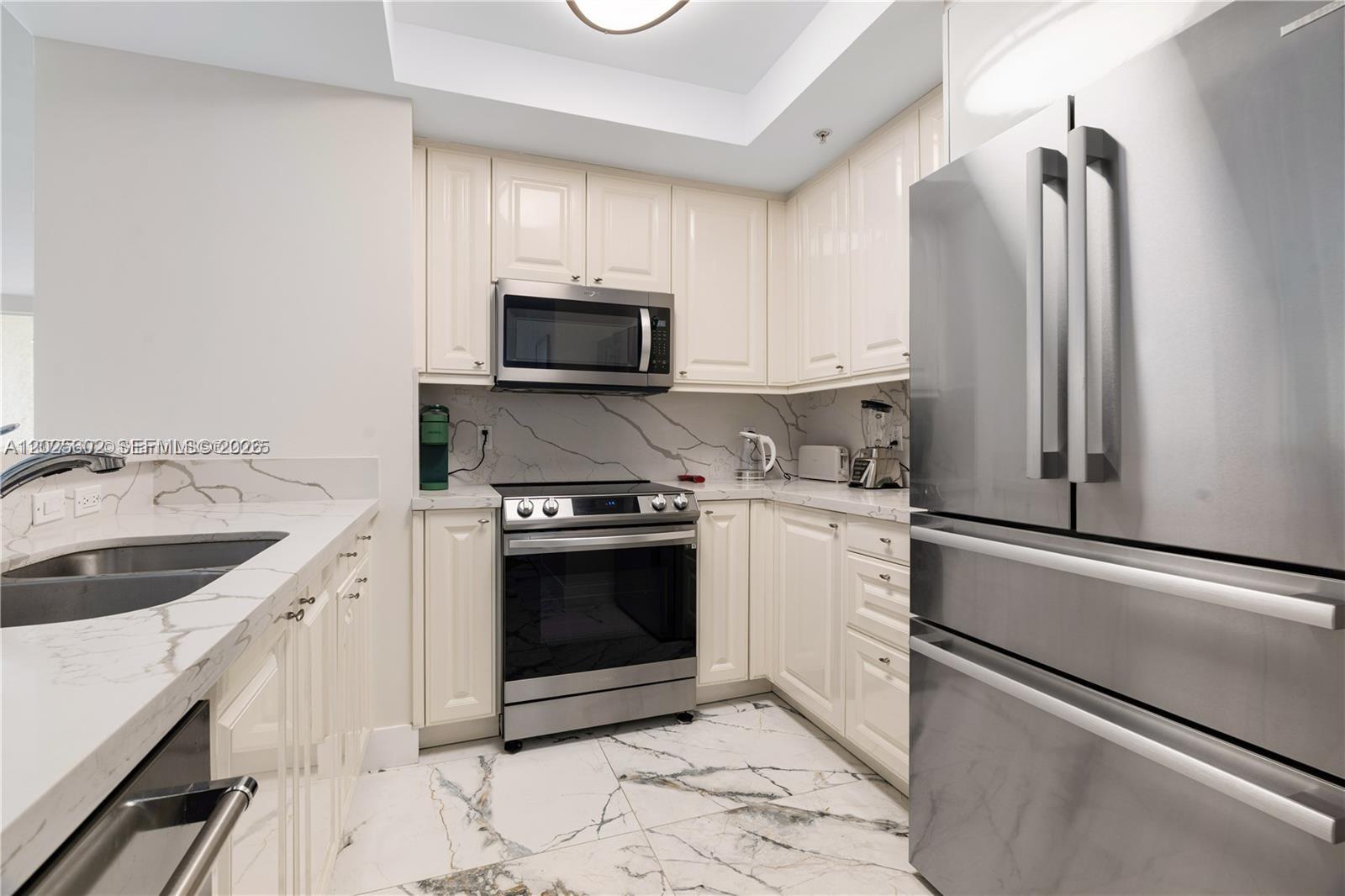 3400 SW 27th Ave #605, Miami FL 33133