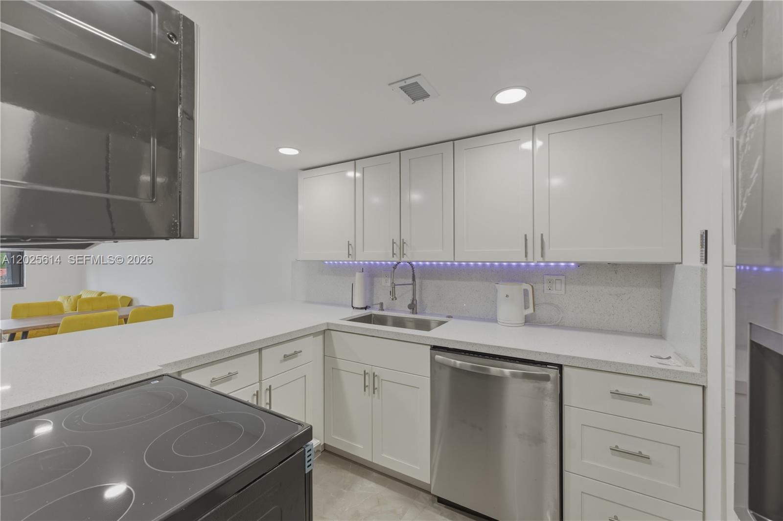 3702 NE 171st St #17, North Miami Beach FL 33160
