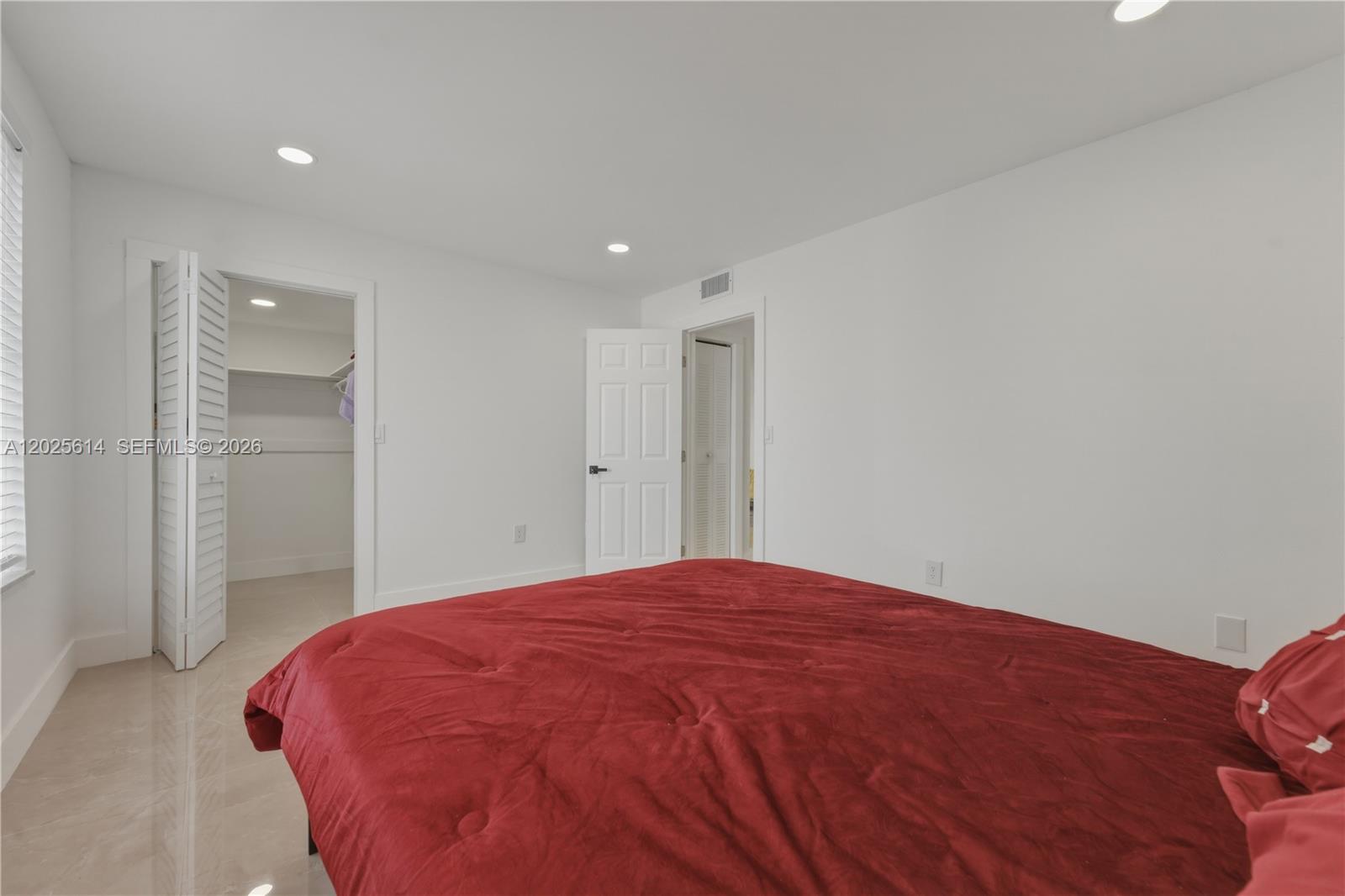 3702 NE 171st St #17, North Miami Beach FL 33160