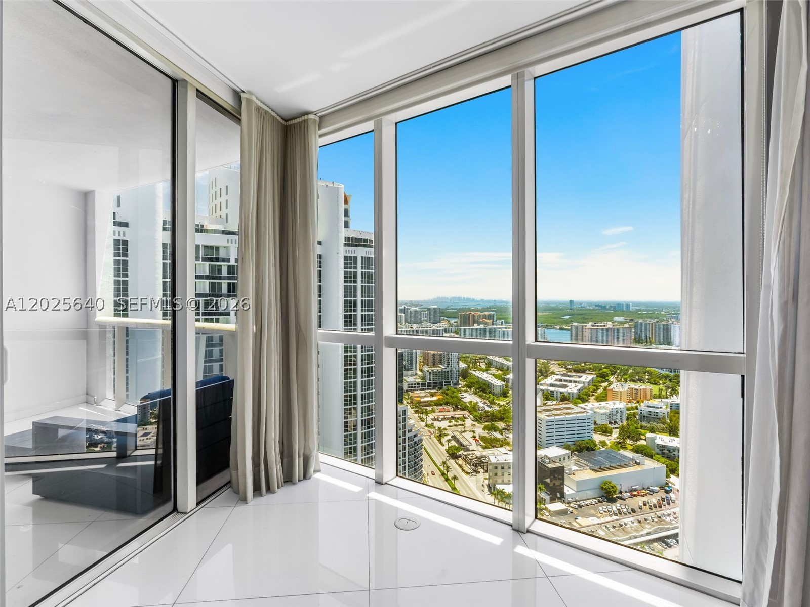 18201 Collins Ave #5303, Sunny Isles Beach FL 33160