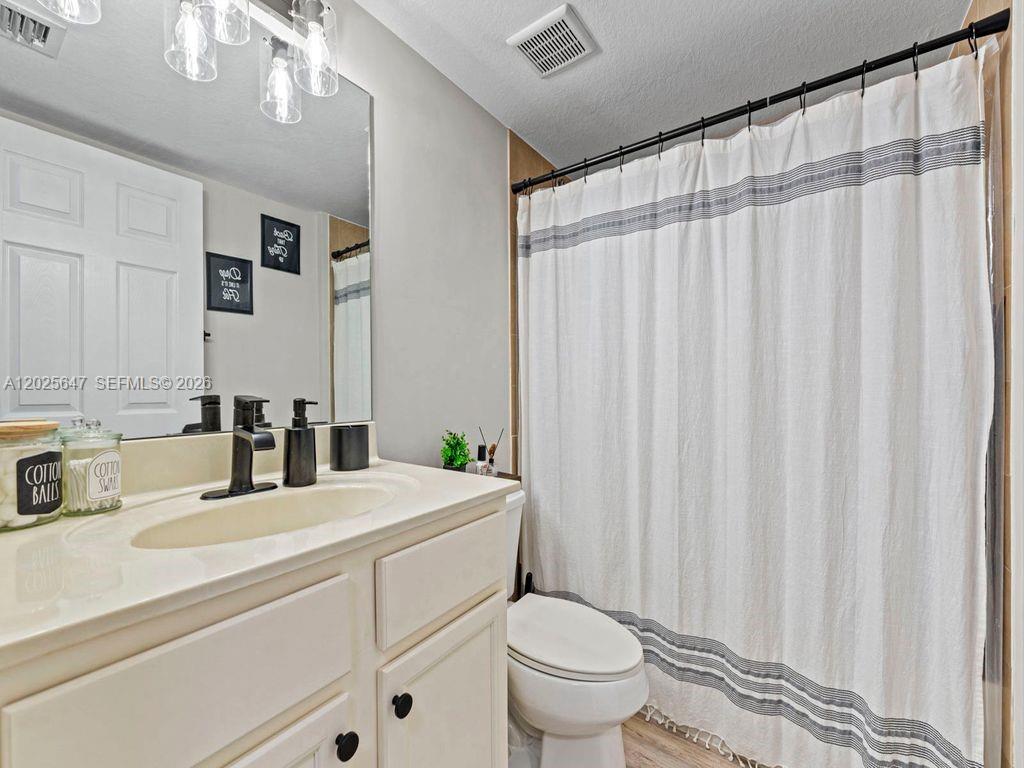 22441 SW 88th Pl #202-5, Cutler Bay FL 33190