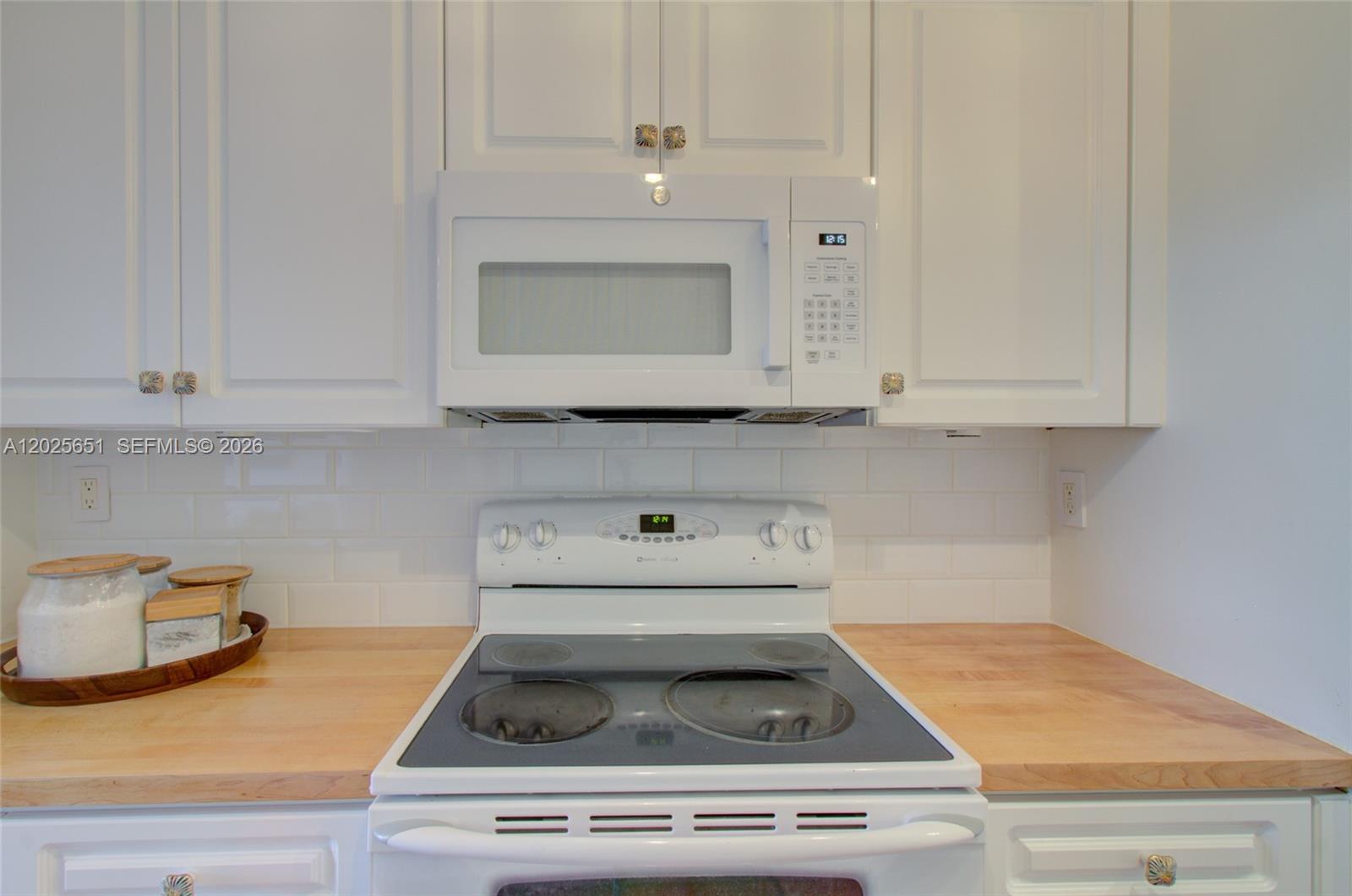181 Crandon Blvd #405, Key Biscayne FL 33149
