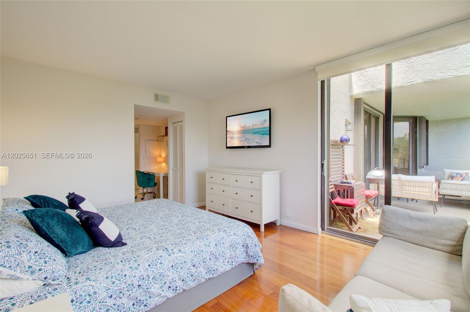 181 Crandon Blvd #405, Key Biscayne FL 33149