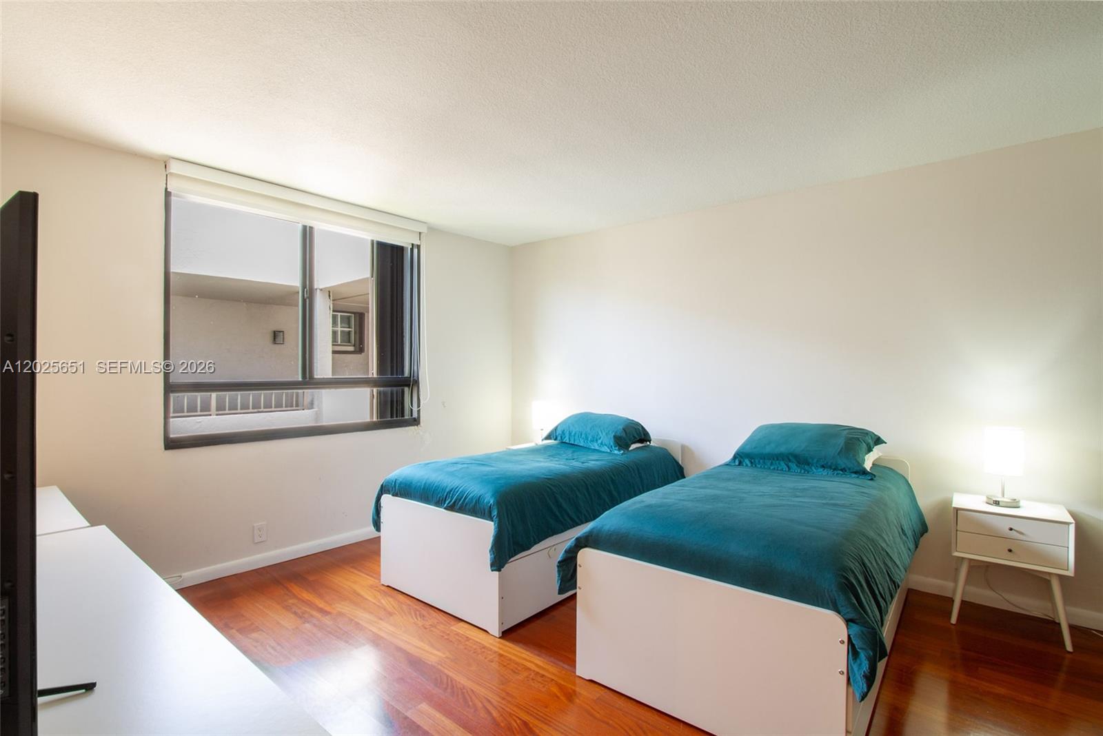 181 Crandon Blvd #405, Key Biscayne FL 33149