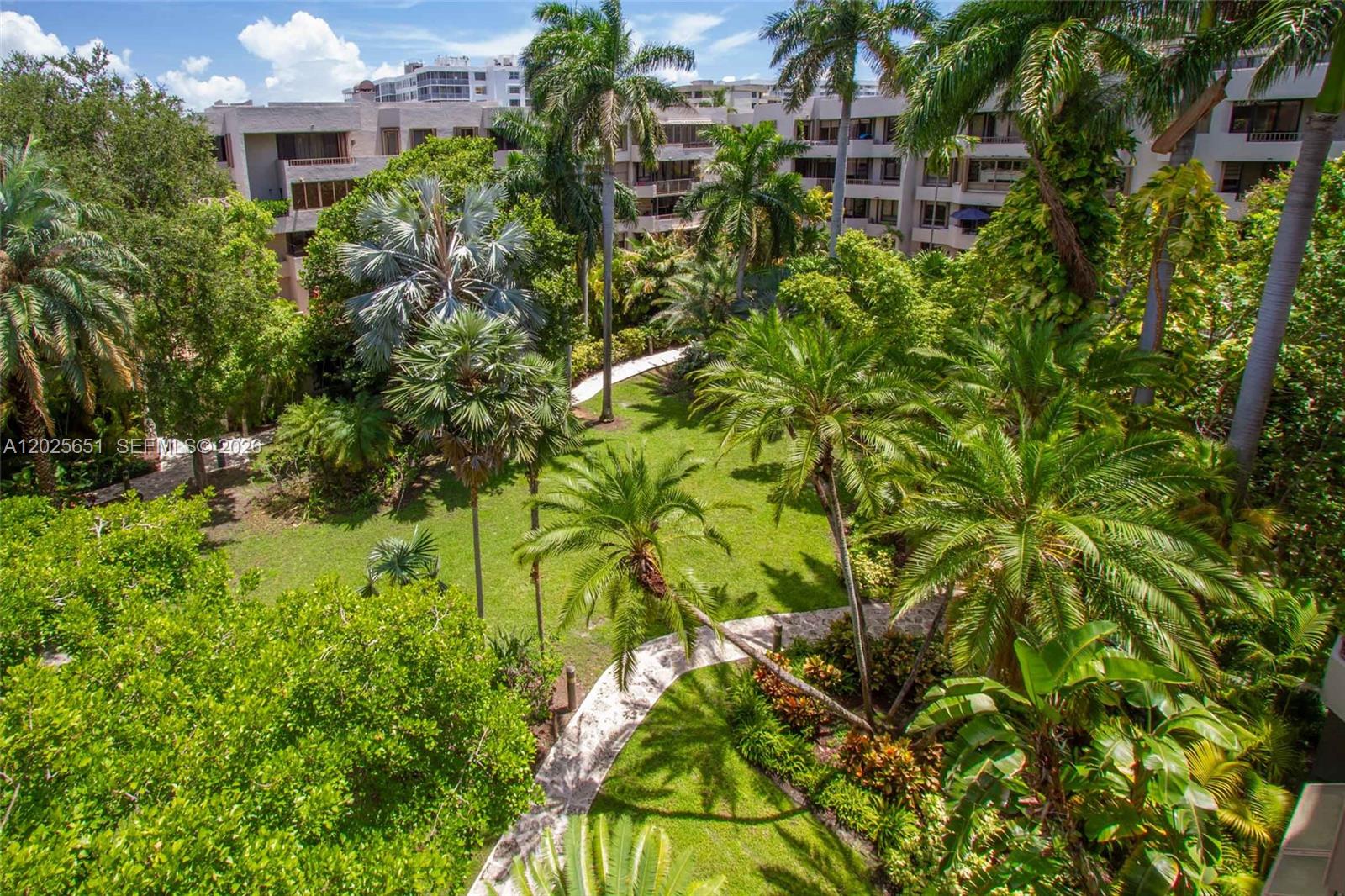 181 Crandon Blvd #405, Key Biscayne FL 33149