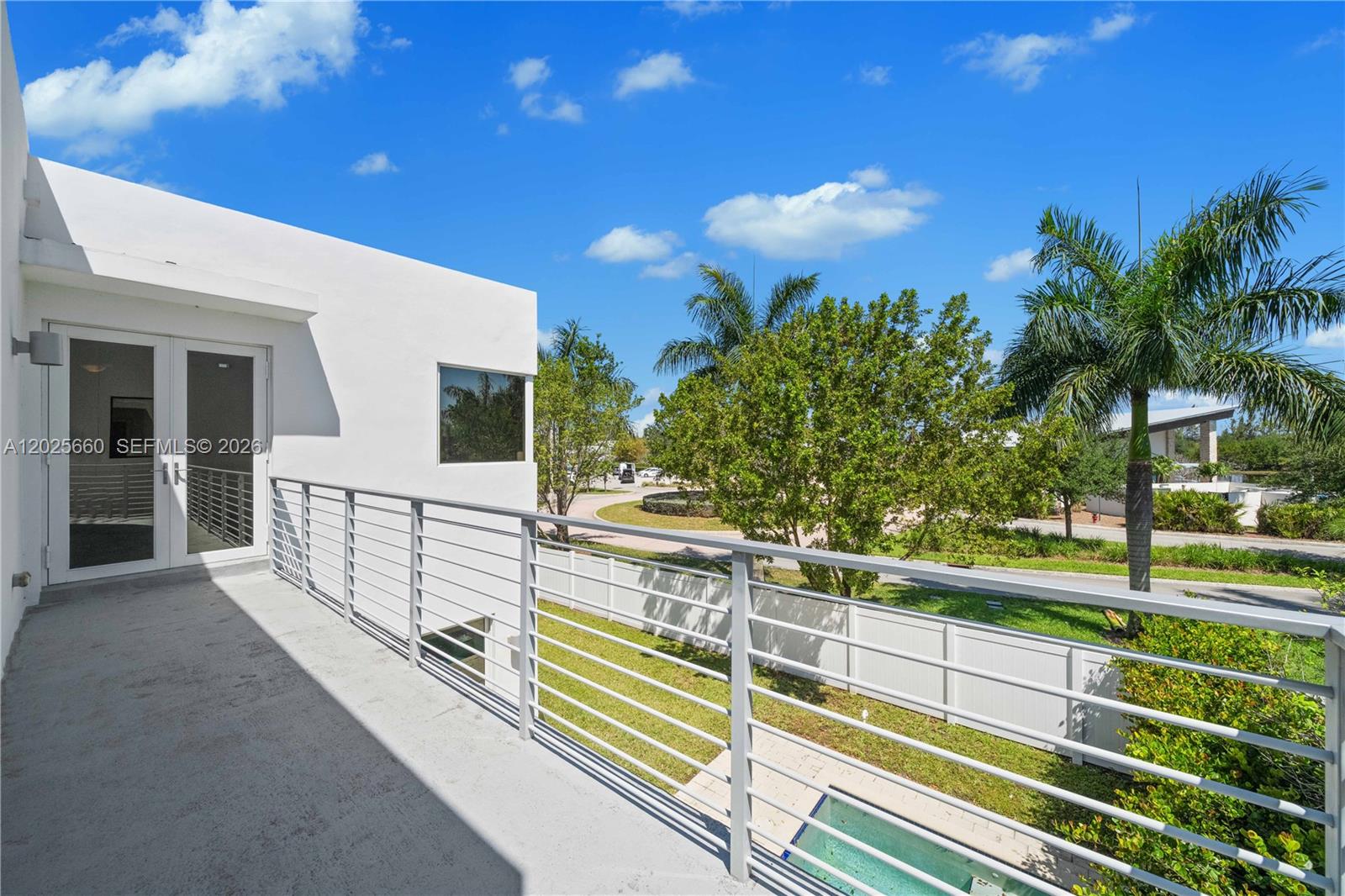 9915 NW 75th St, Doral FL 33178