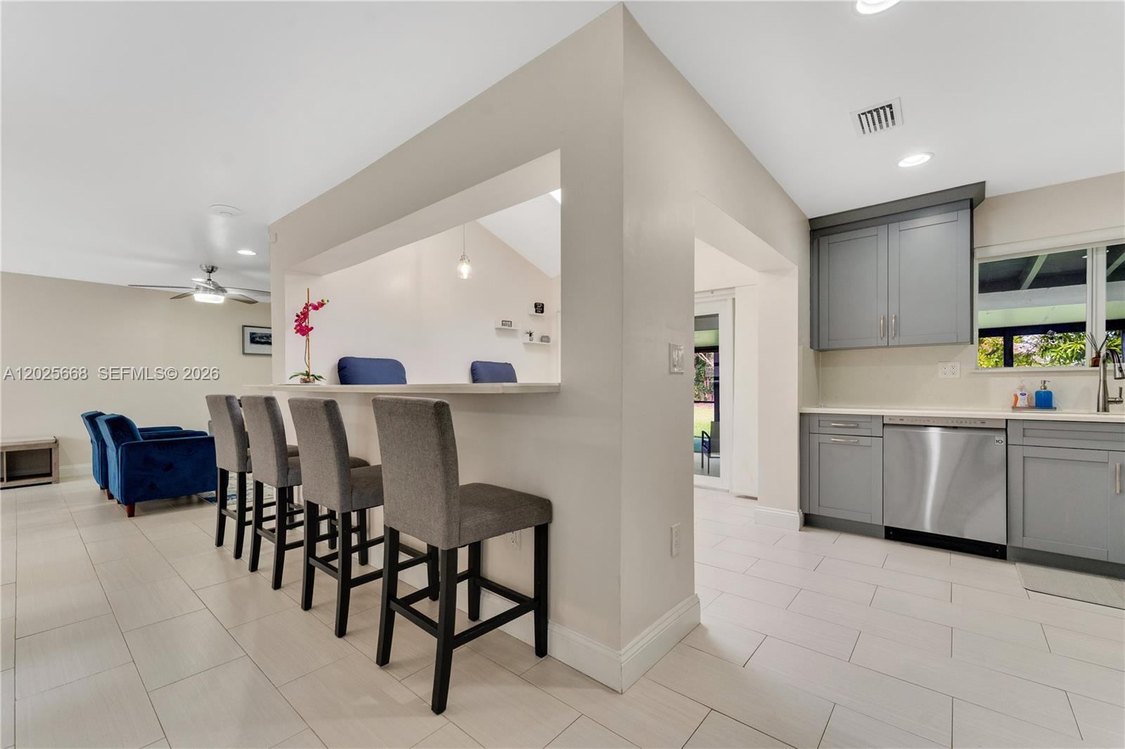 9501 E Palmetto Club Ln E #9501, Palmetto Bay FL 33157