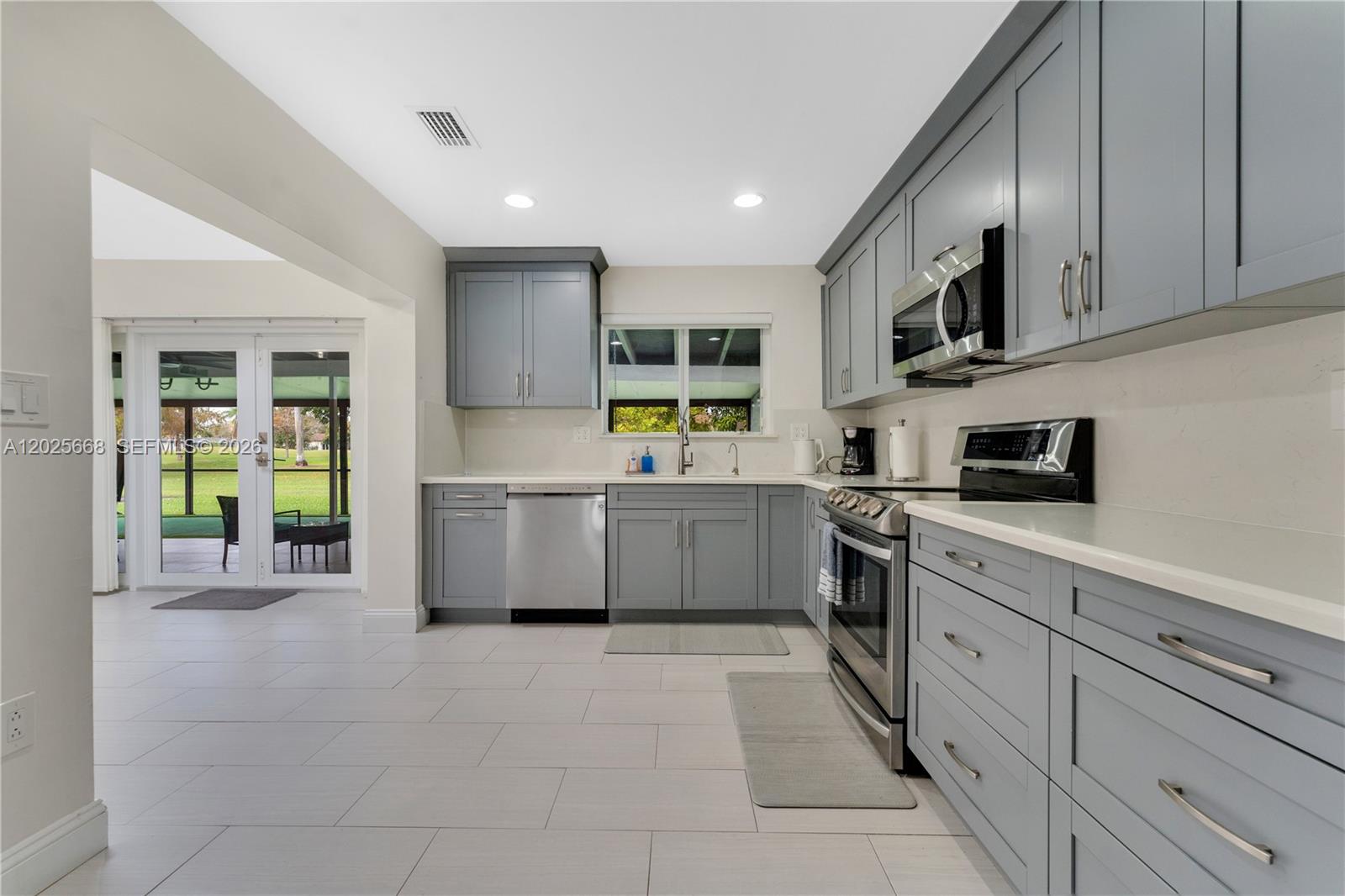 9501 E Palmetto Club Ln E #9501, Palmetto Bay FL 33157