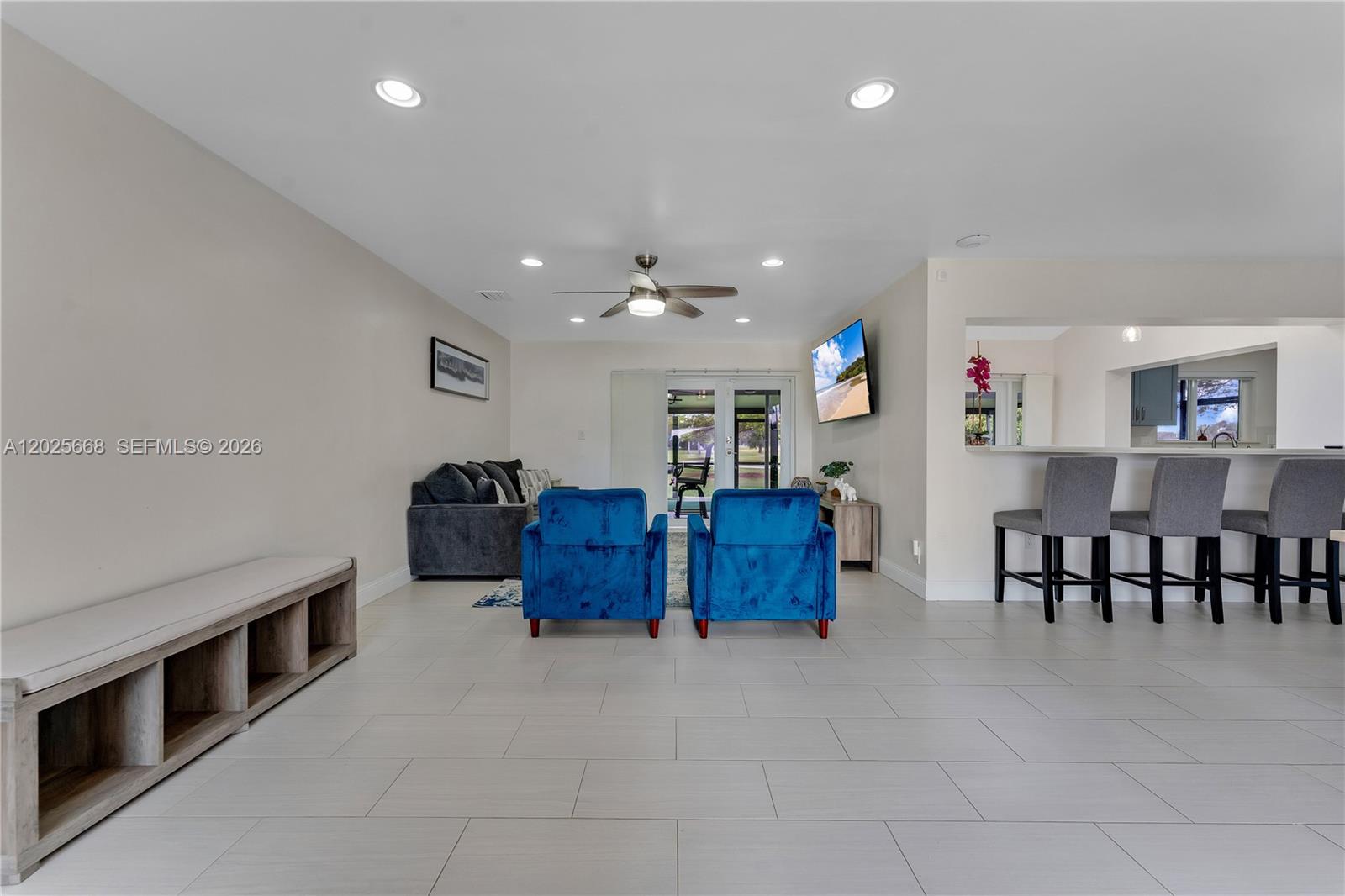 9501 E Palmetto Club Ln E #9501, Palmetto Bay FL 33157