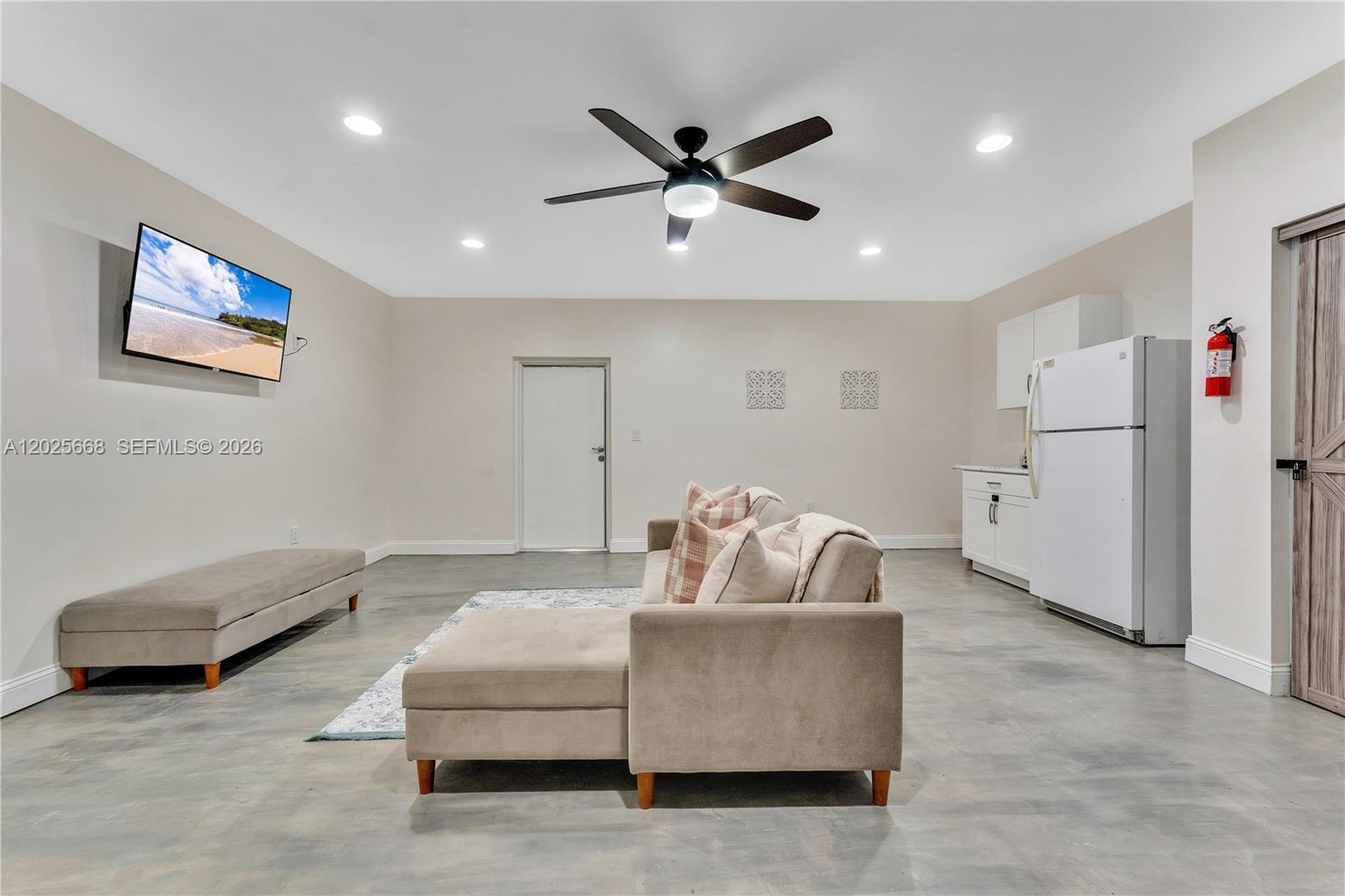 9501 E Palmetto Club Ln E #9501, Palmetto Bay FL 33157