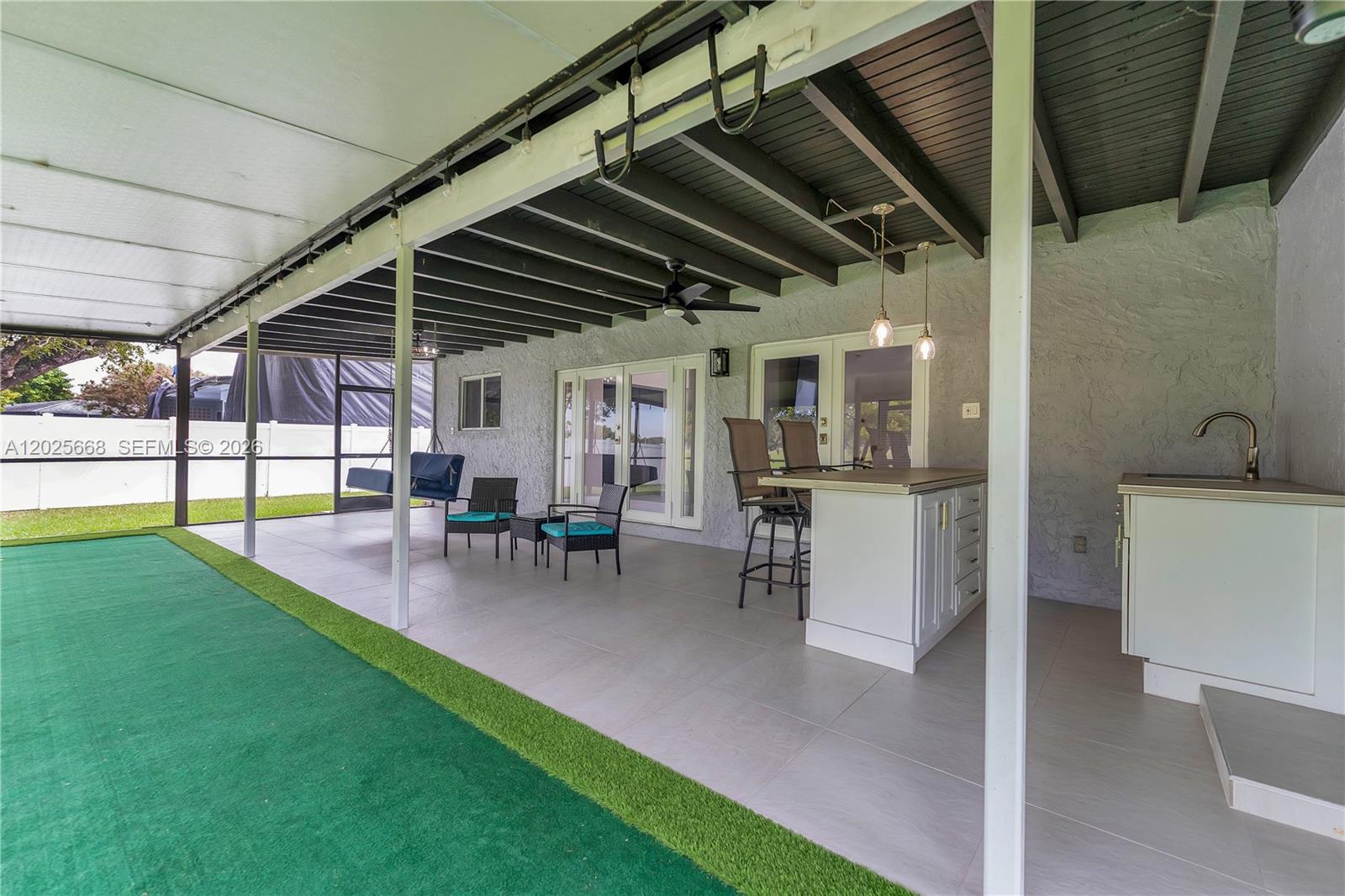 9501 E Palmetto Club Ln E #9501, Palmetto Bay FL 33157