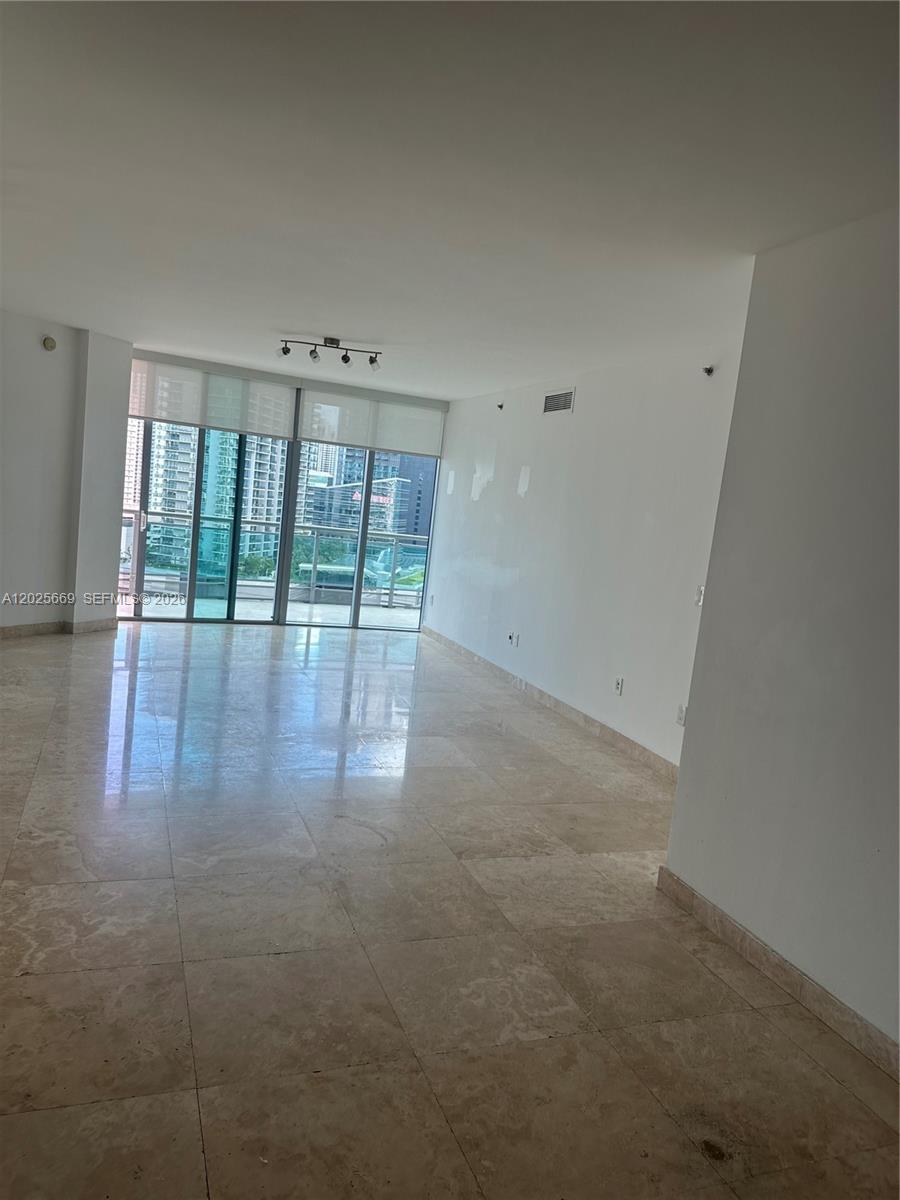 350 S Miami Ave #2302, Miami FL 33130