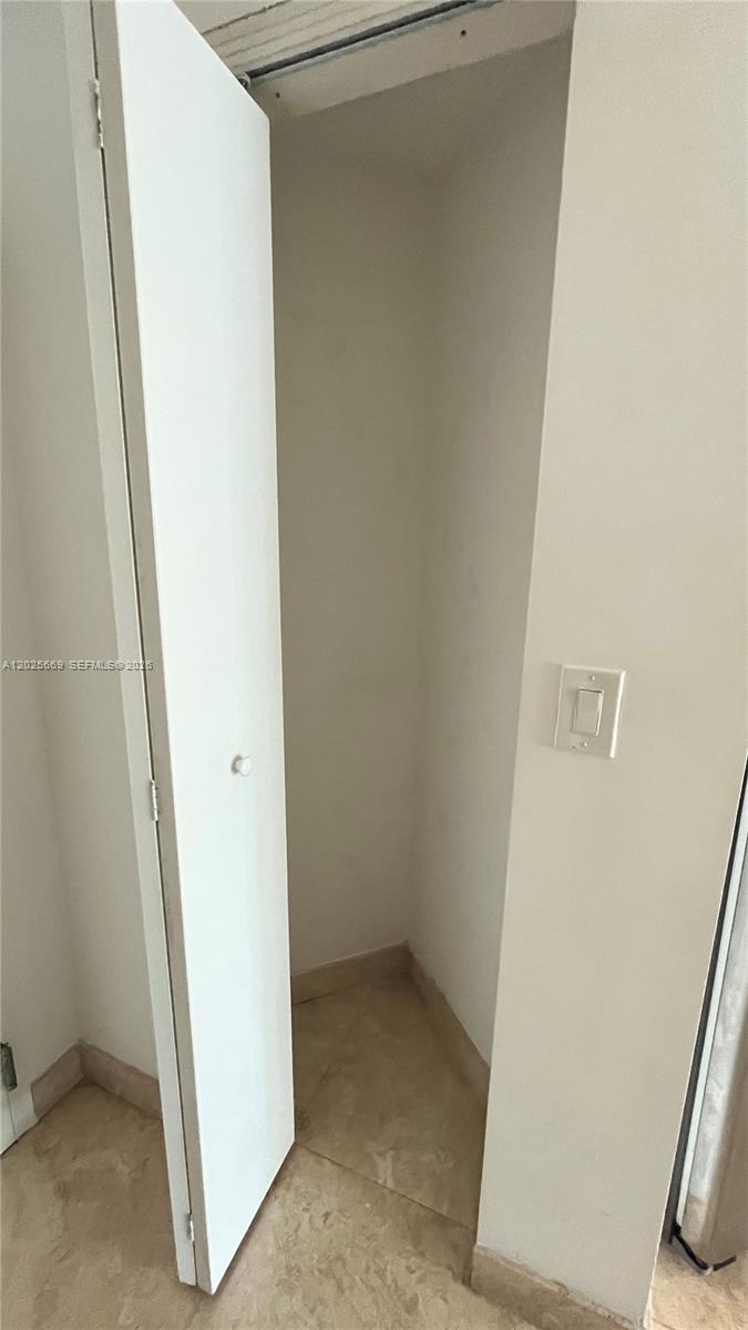 350 S Miami Ave #2302, Miami FL 33130