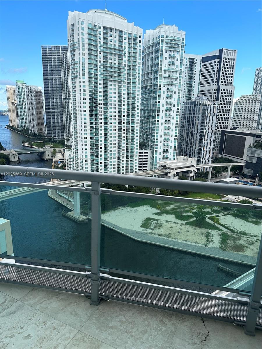 350 S Miami Ave #2302, Miami FL 33130