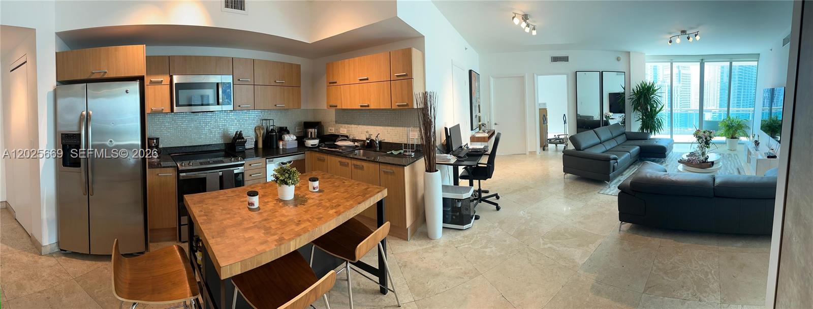 350 S Miami Ave #2302, Miami FL 33130