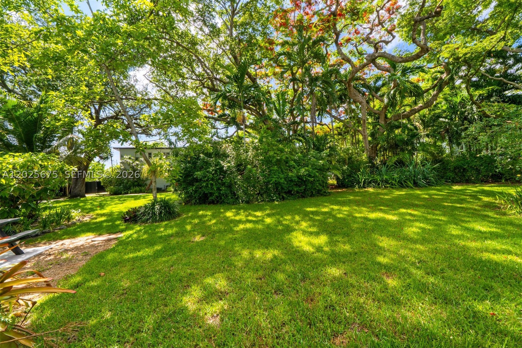 5605 SW 80th St #10D, Miami FL 33143