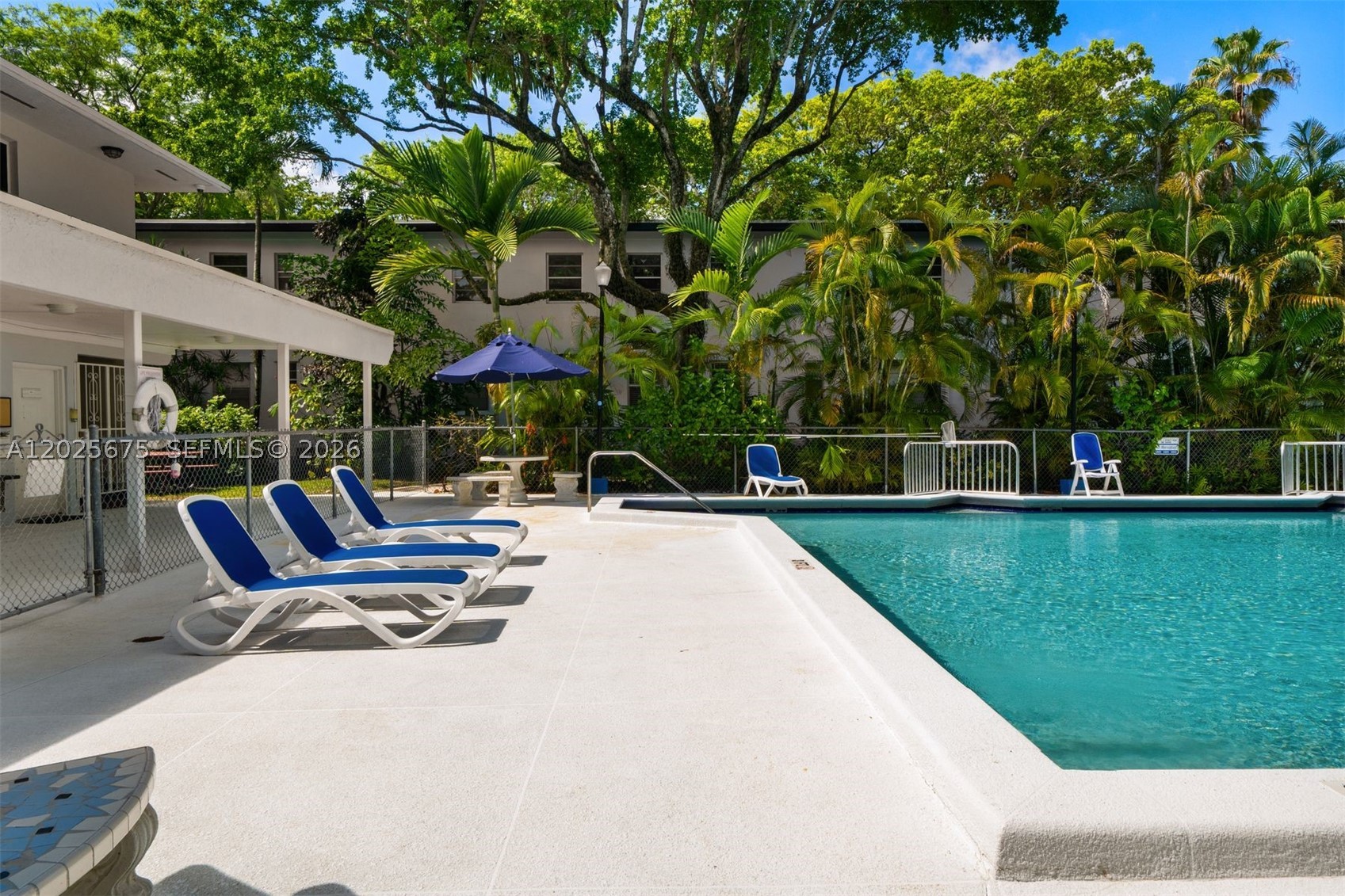5605 SW 80th St #10D, Miami FL 33143