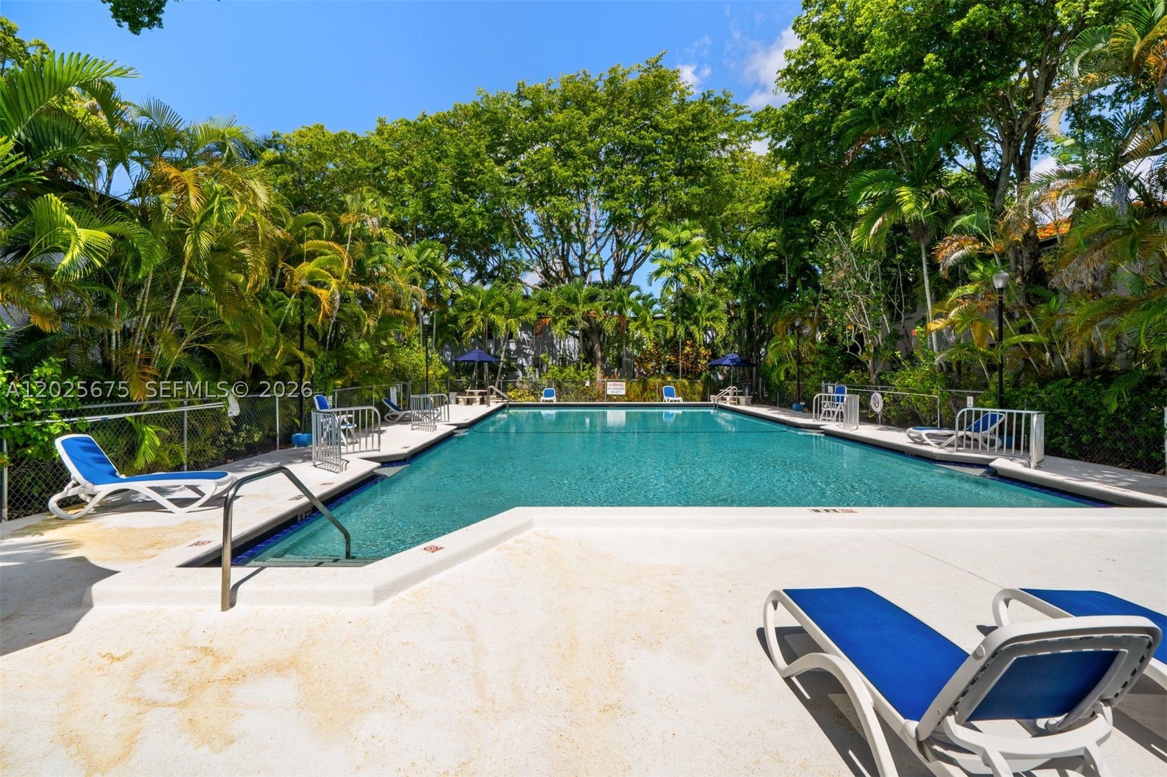 5605 SW 80th St #10D, Miami FL 33143