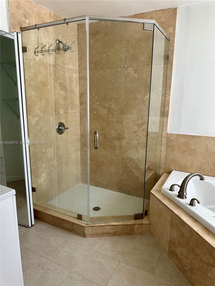 20301 NW 34th Ave #20301, Miami Gardens FL 33056