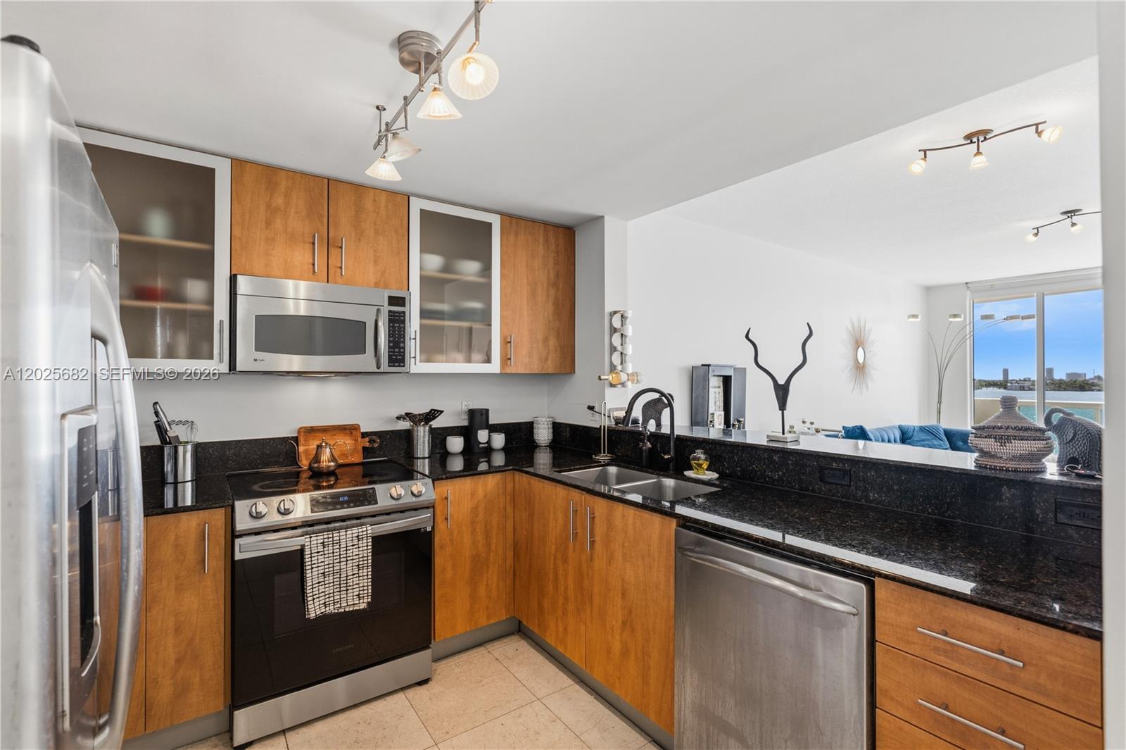 7910 Harbor Island Dr #704, North Bay Village FL 33141