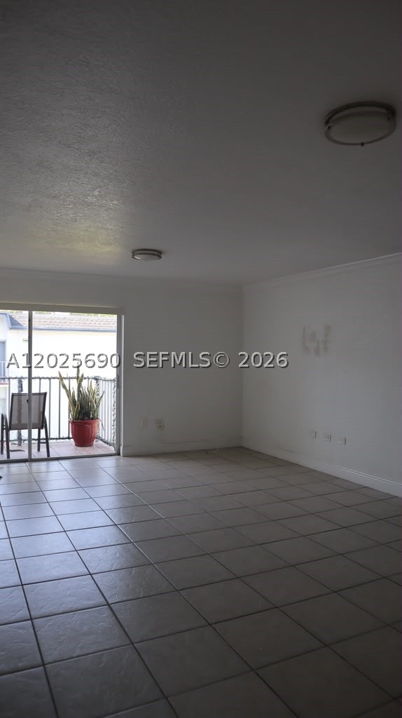 7235 SW 94th Pl #J6, Miami FL 33173