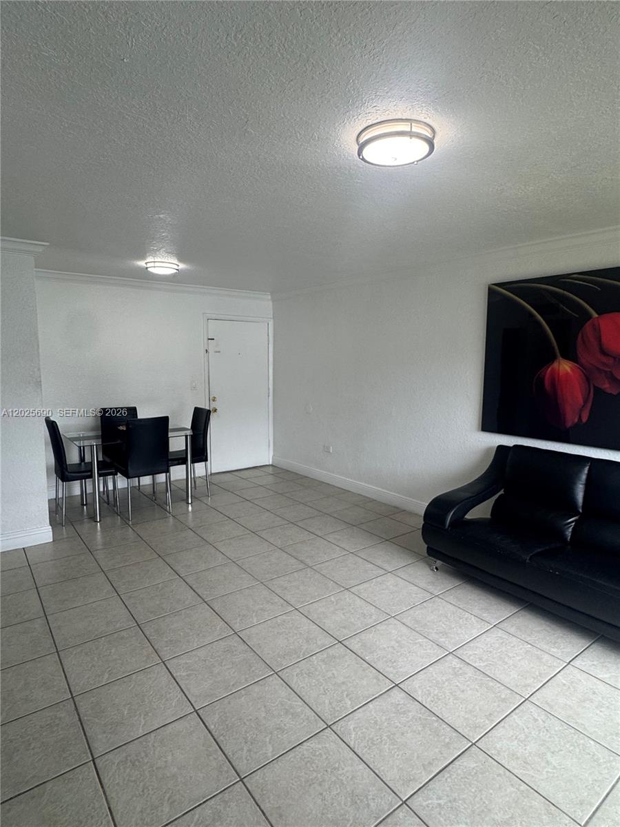 7235 SW 94th Pl #J6, Miami FL 33173