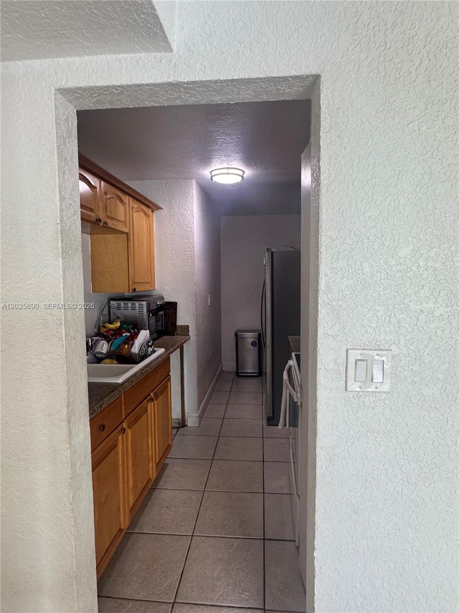 7235 SW 94th Pl #J6, Miami FL 33173