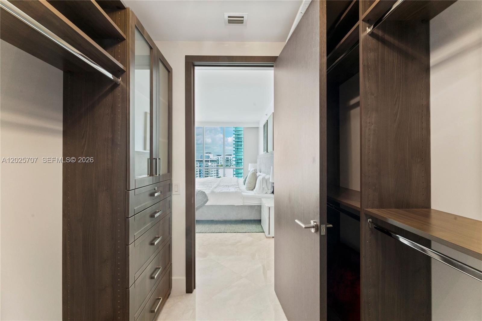 5959 Collins Ave #1201, Miami Beach FL 33140