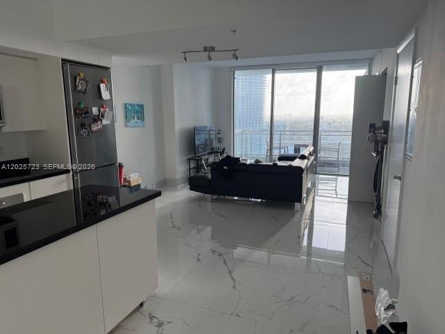 92 SW 3rd St #2109, Miami FL 33130