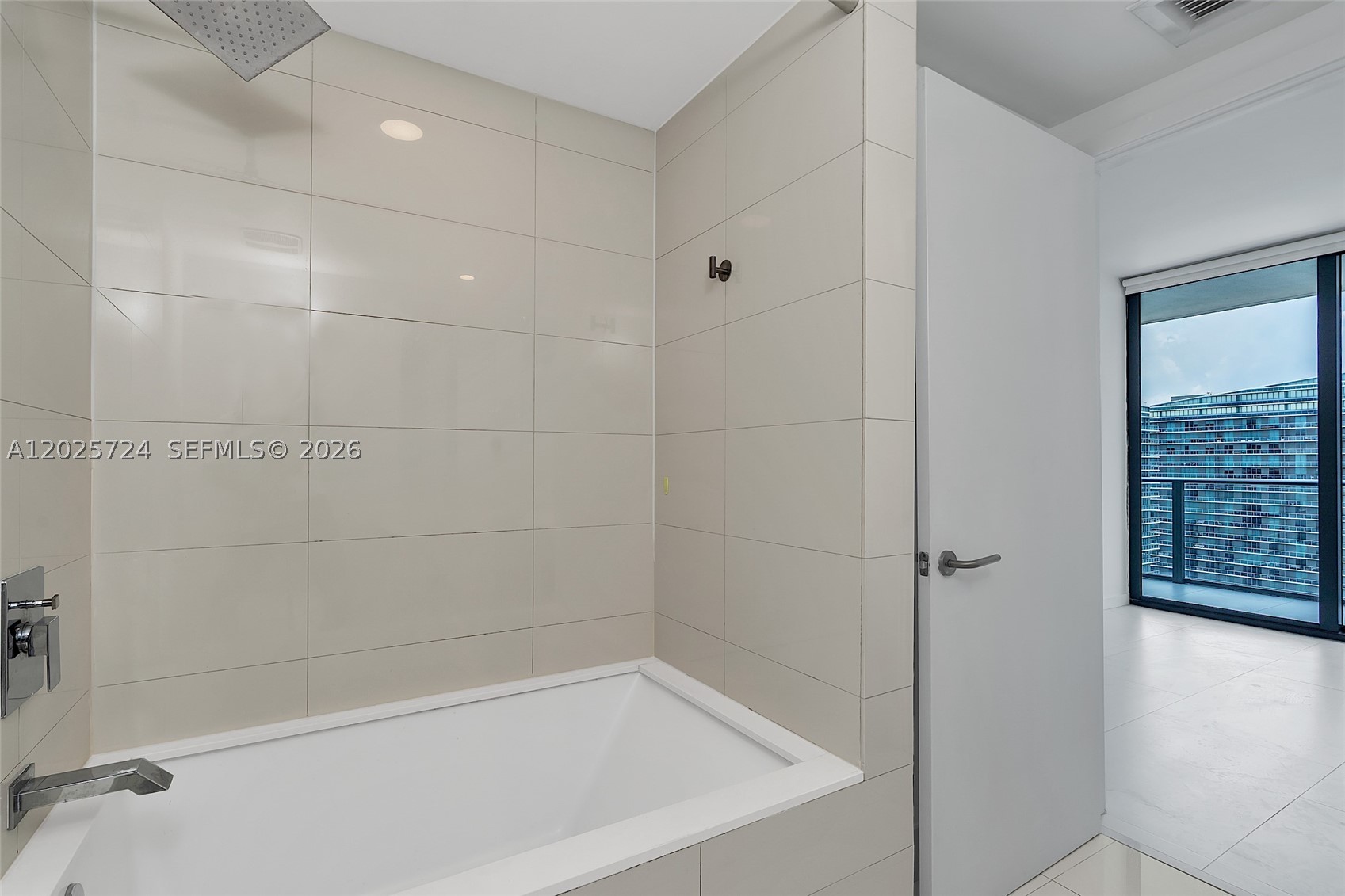 1300 S Miami Ave #3211, Miami FL 33130