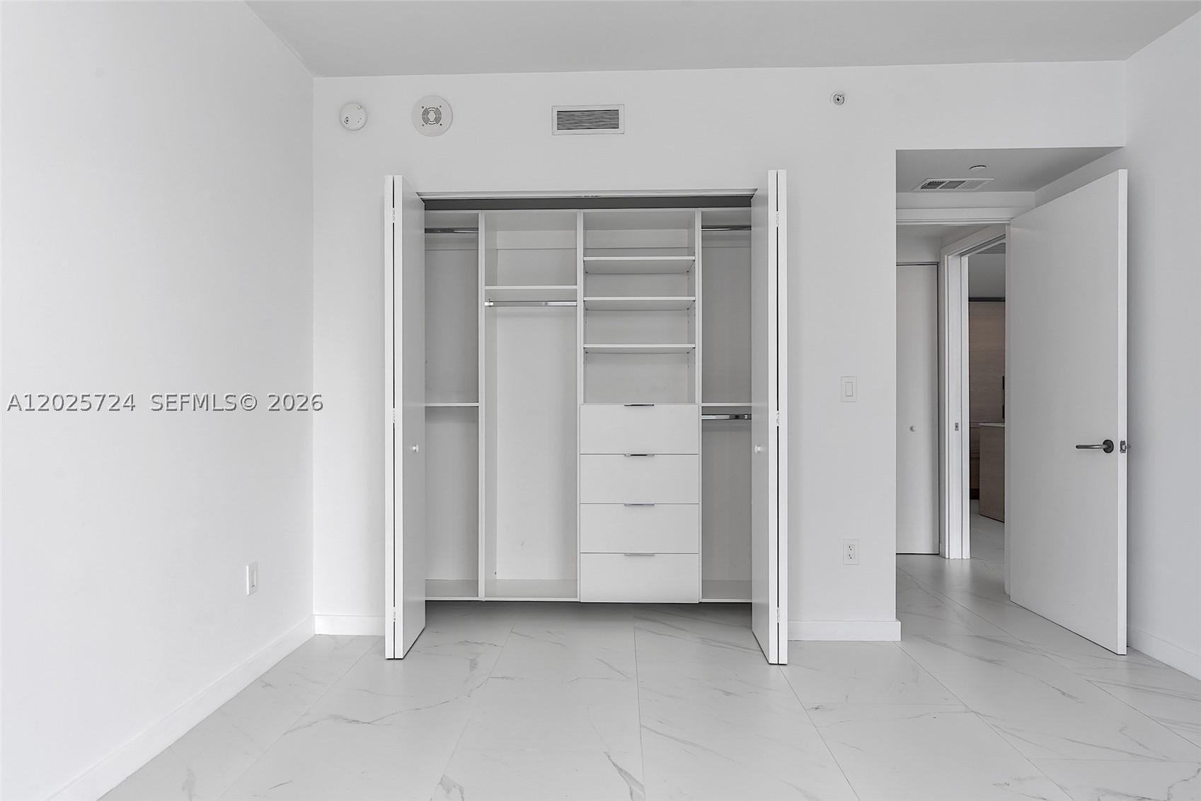 1300 S Miami Ave #3211, Miami FL 33130