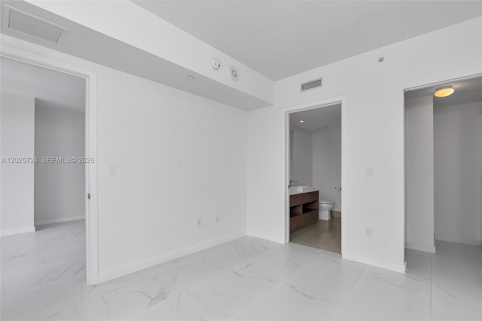 1300 S Miami Ave #3211, Miami FL 33130