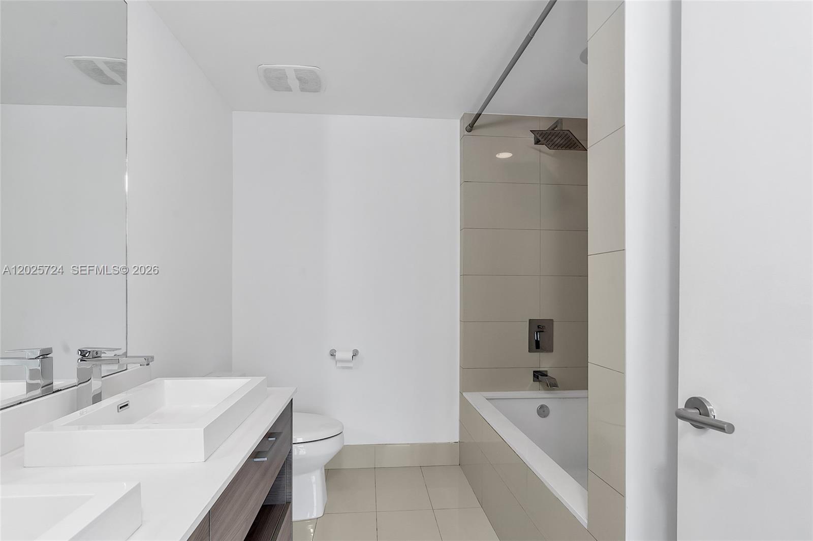 1300 S Miami Ave #3211, Miami FL 33130