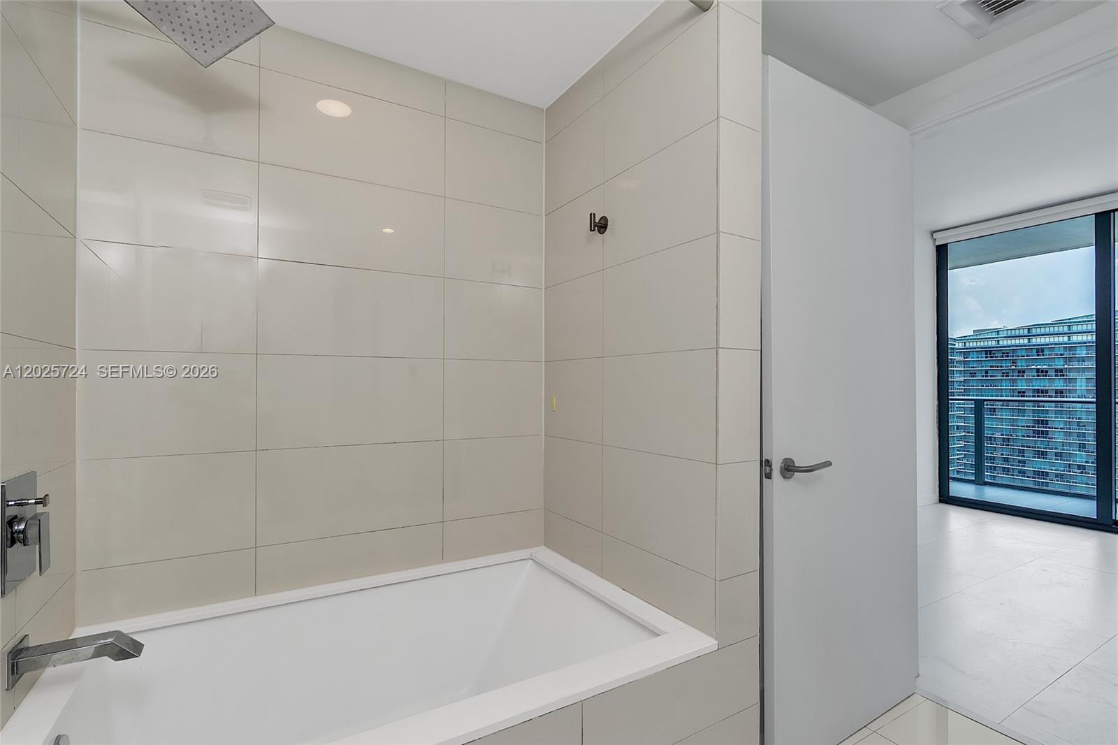 1300 S Miami Ave #3211, Miami FL 33130