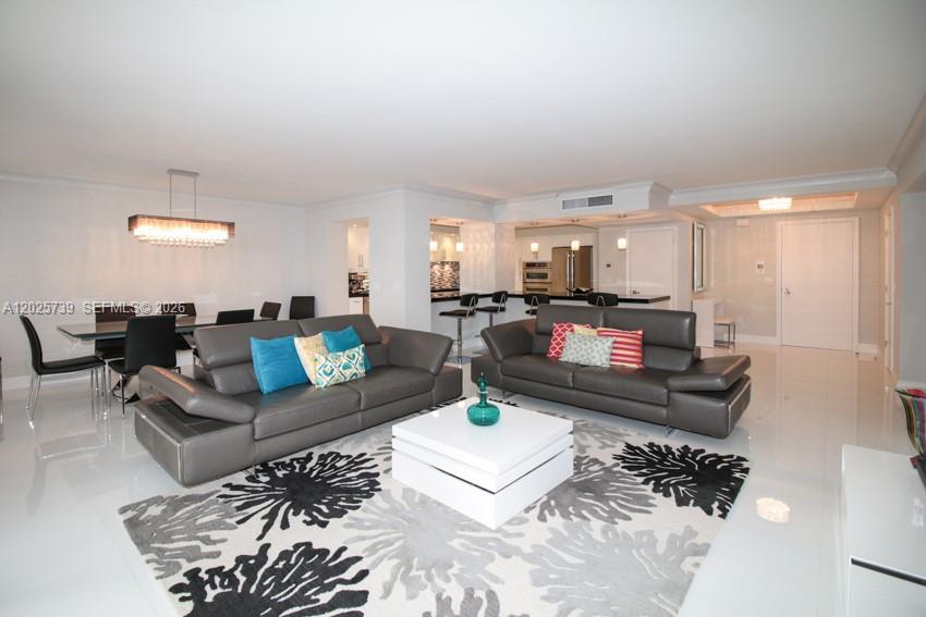 9801 Collins Ave #9W, Bal Harbour FL 33154
