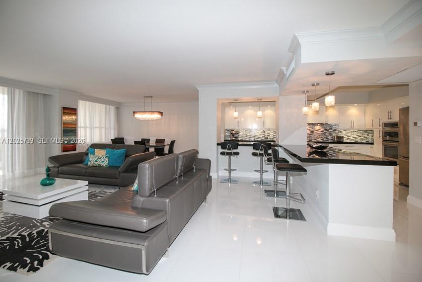 9801 Collins Ave #9W, Bal Harbour FL 33154