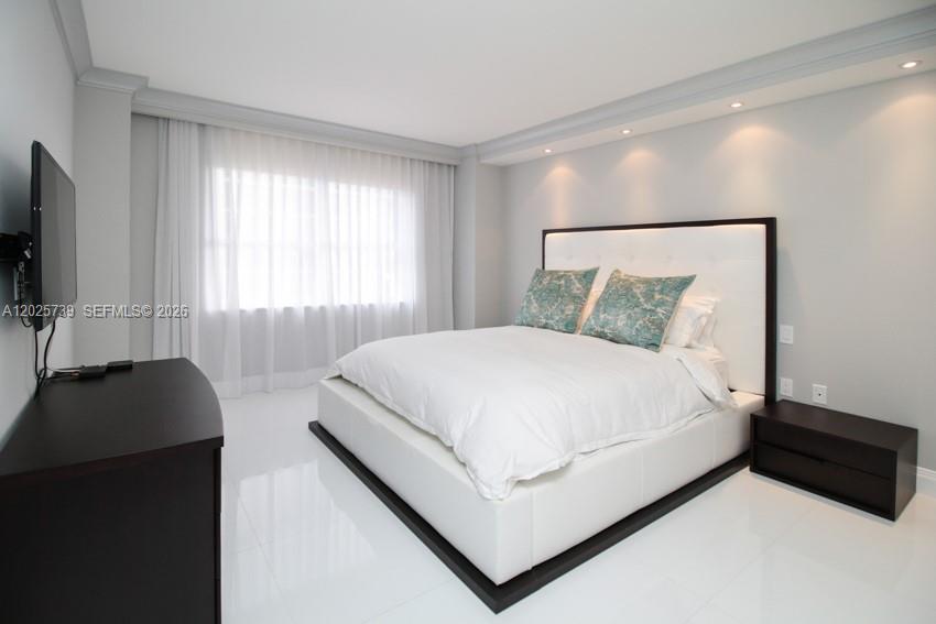9801 Collins Ave #9W, Bal Harbour FL 33154