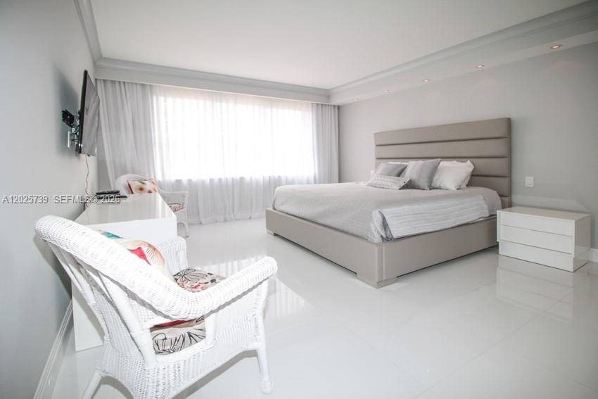 9801 Collins Ave #9W, Bal Harbour FL 33154