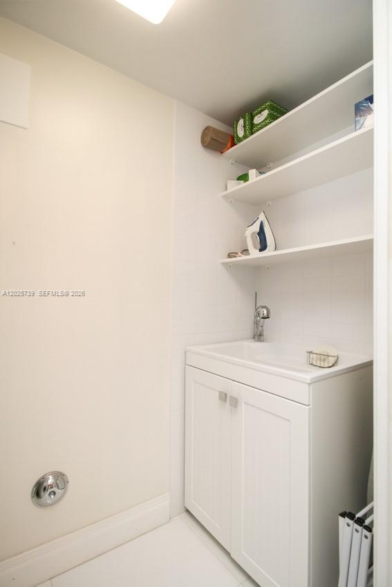 9801 Collins Ave #9W, Bal Harbour FL 33154