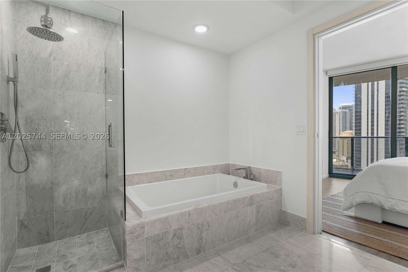 801 S Miami Ave #2004, Miami FL 33130