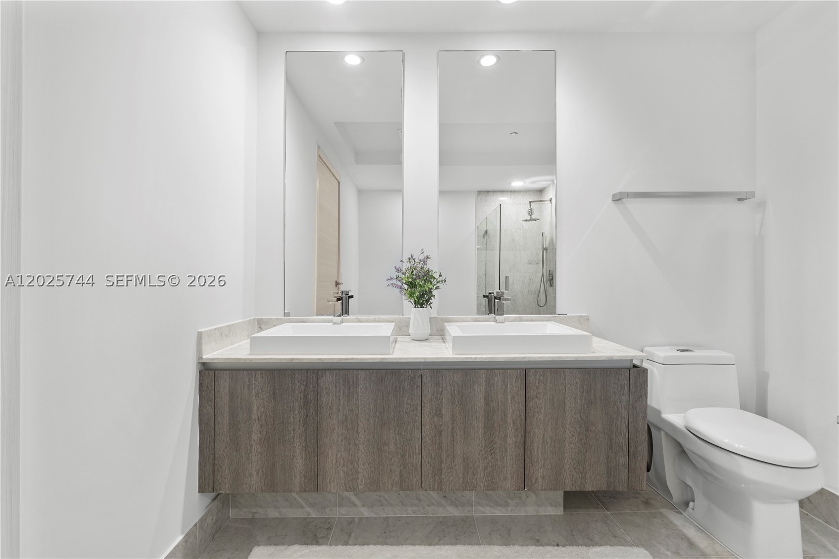 801 S Miami Ave #2004, Miami FL 33130