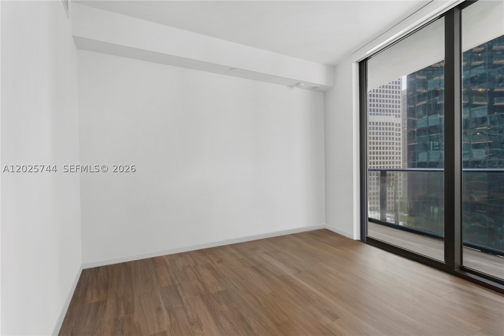 801 S Miami Ave #2004, Miami FL 33130