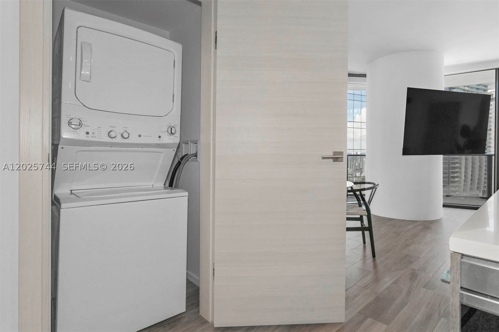 801 S Miami Ave #2004, Miami FL 33130