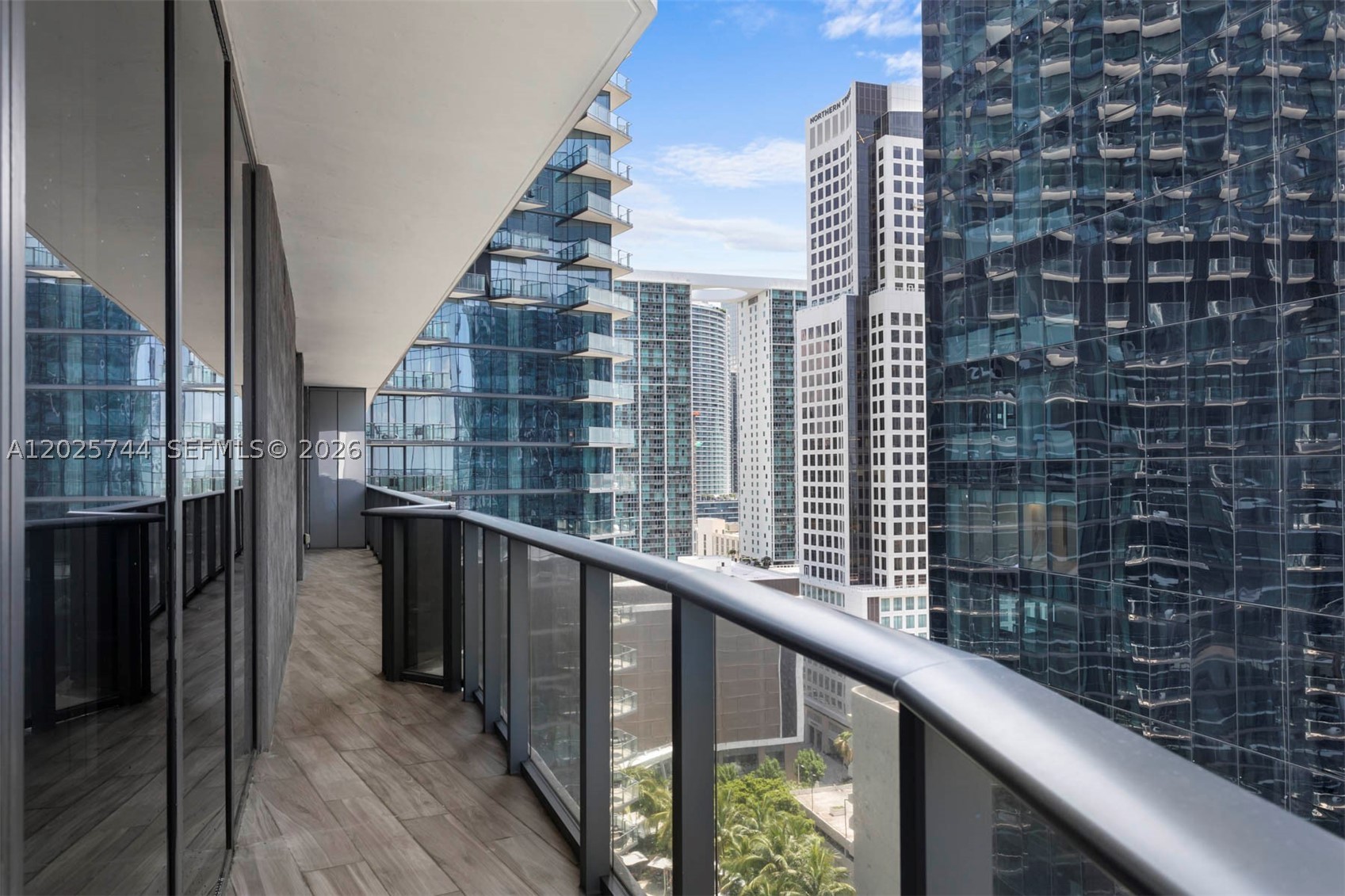 801 S Miami Ave #2004, Miami FL 33130