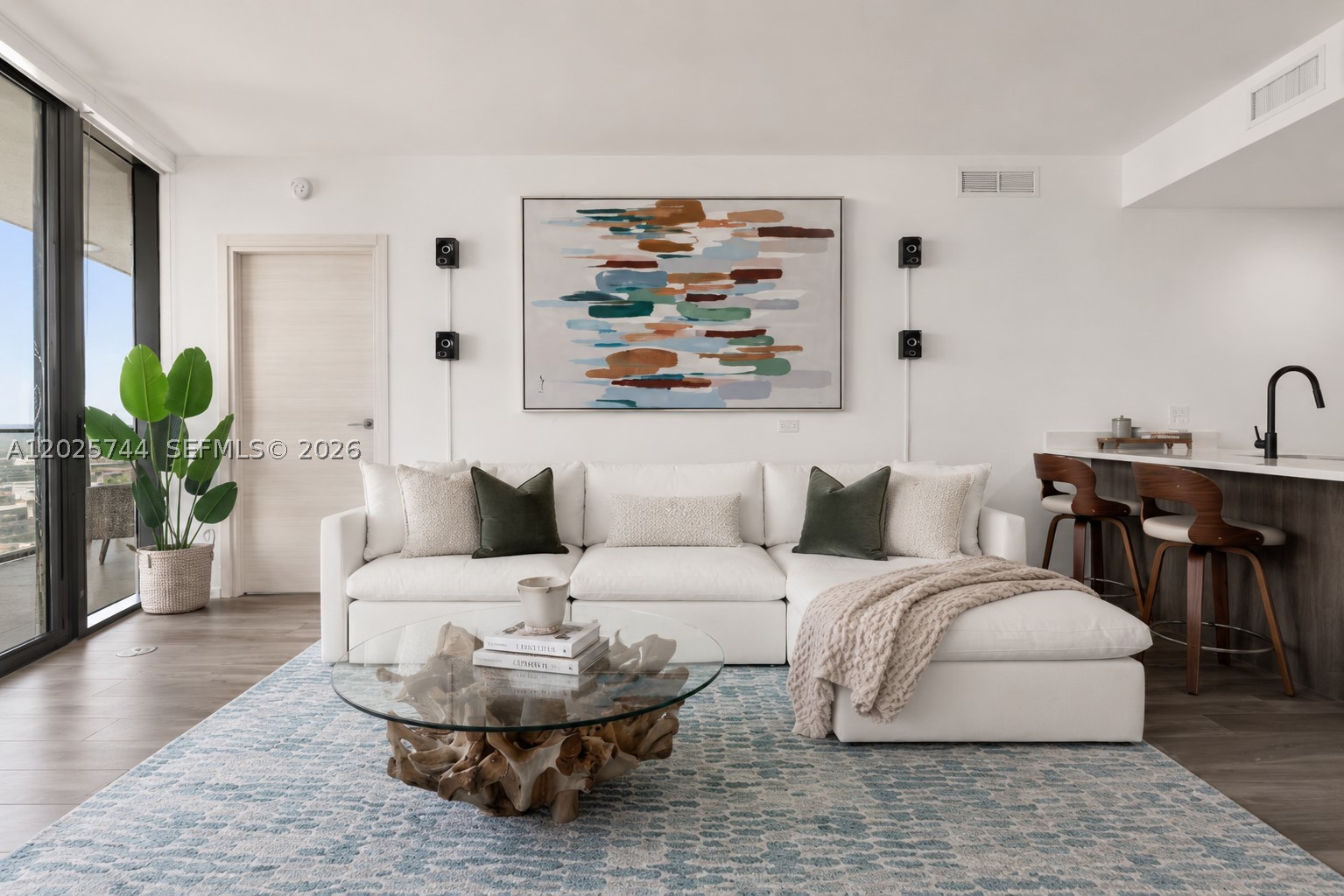 801 S Miami Ave #2004, Miami FL 33130