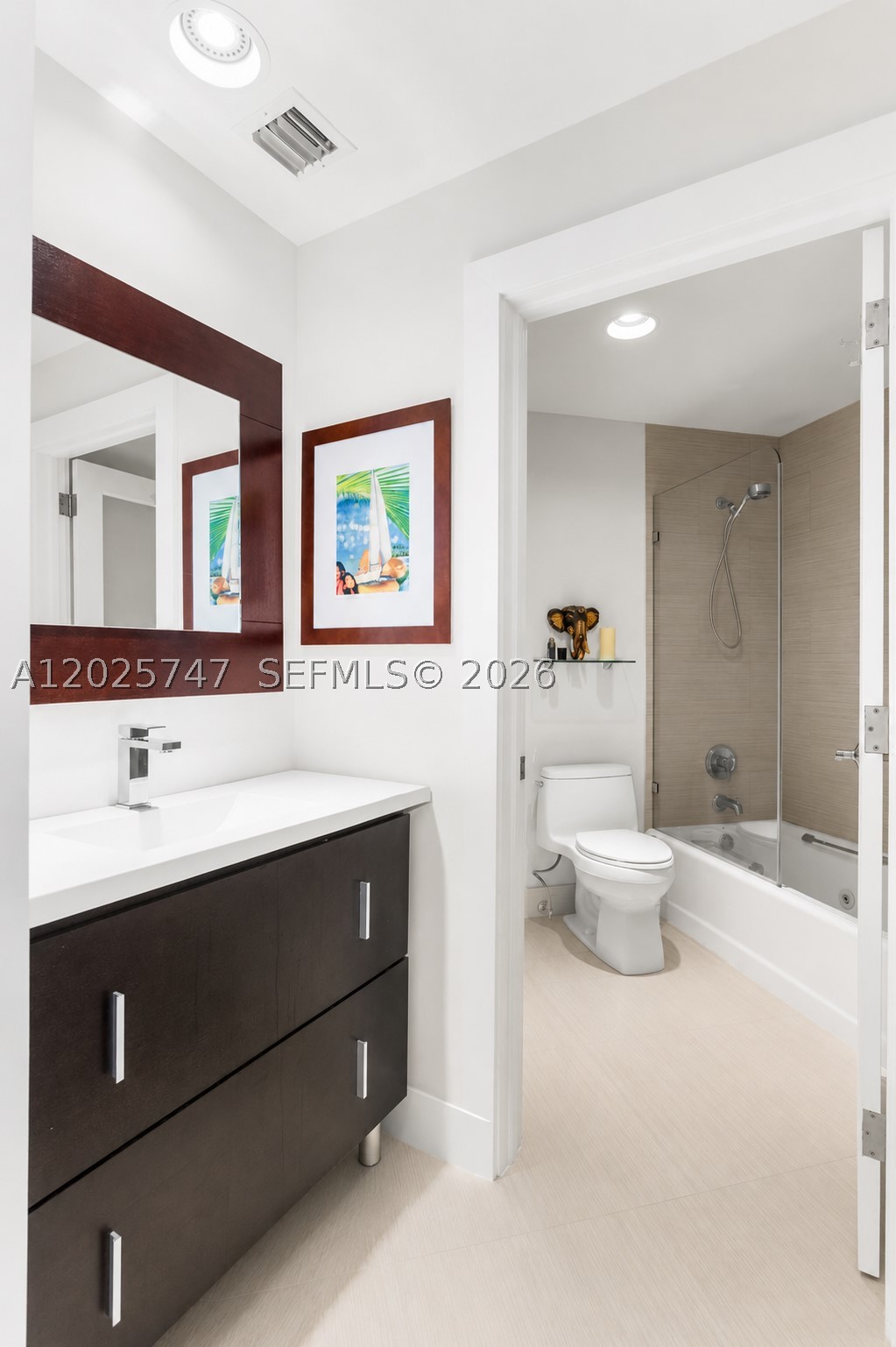 888 Brickell Key Dr #1002, Miami FL 33131