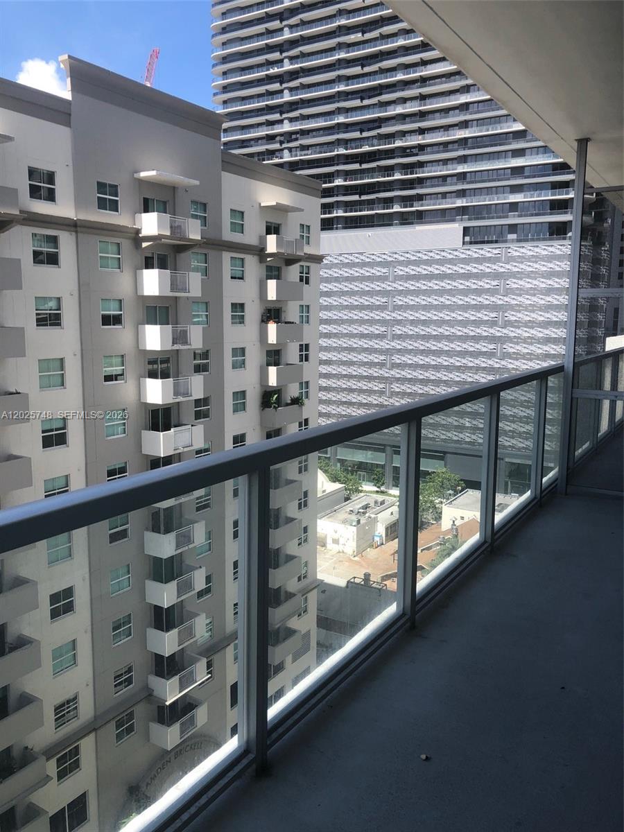 1111 SW 1 AV #1223-N, Miami FL 33130
