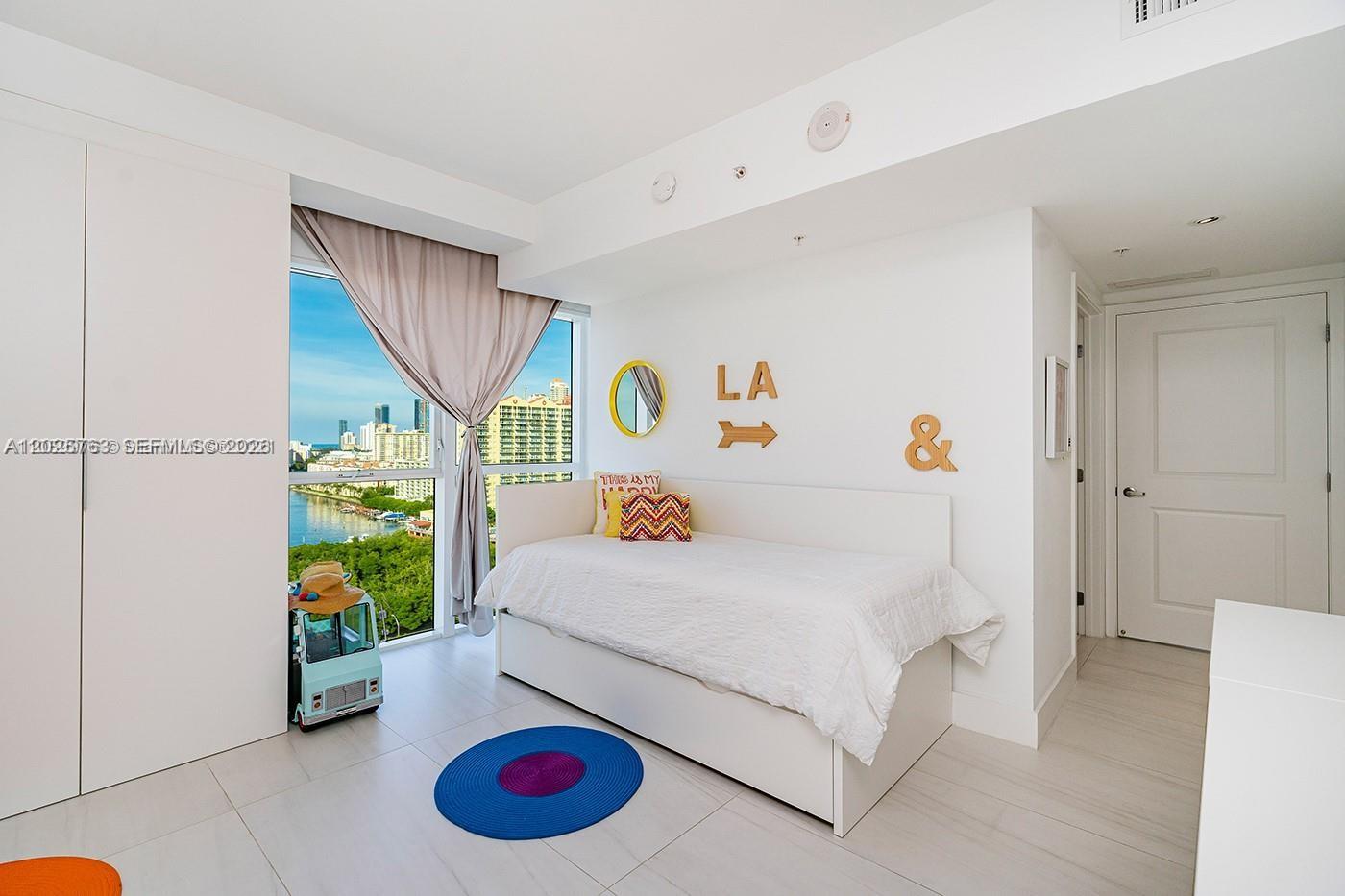400 Sunny Isles Blvd #1804, Sunny Isles Beach FL 33160