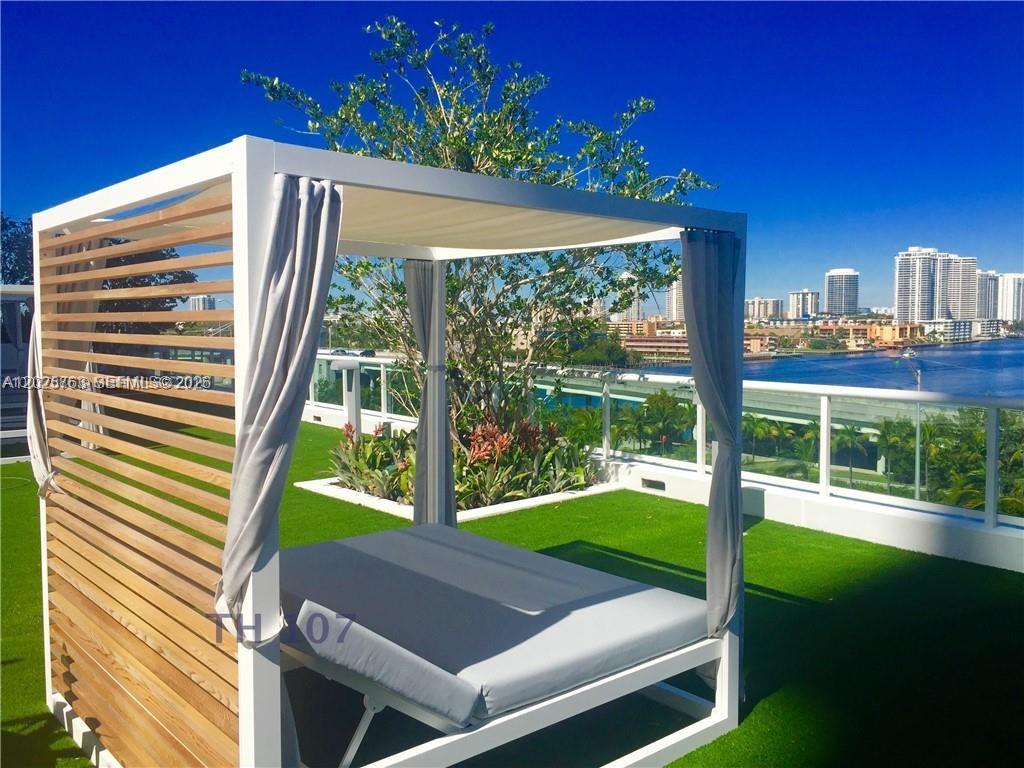 400 Sunny Isles Blvd #1804, Sunny Isles Beach FL 33160